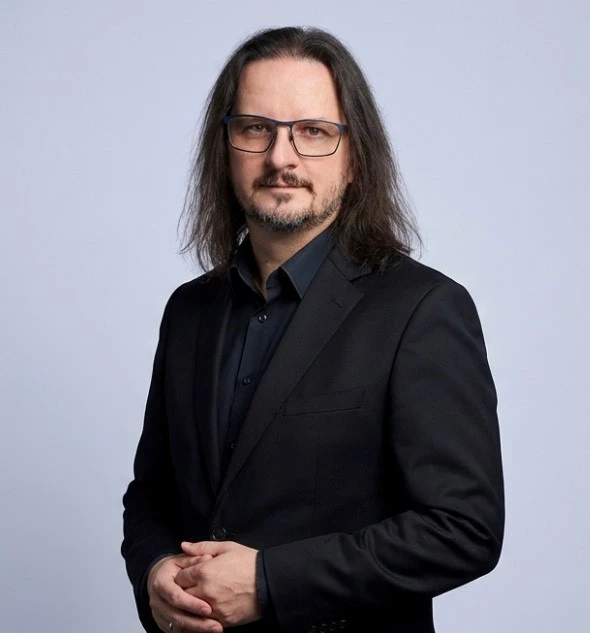 dr Paweł Szczęsny